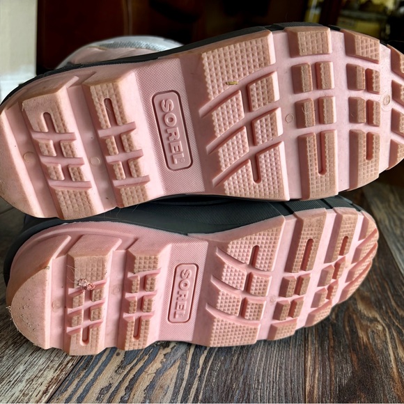 Sorrel Waterproof Boots Gray Oink GUC💗 - Picture 3 of 7